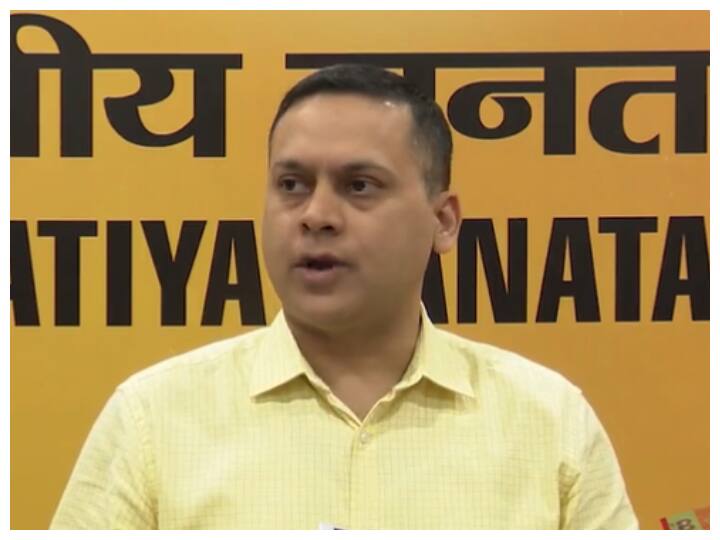 एबीपी न्यूज़ पर मौलाना मदनी के इंटरव्यू से गरमाई सियासत, बीजेपी ने कहा- 'कांग्रेस की हुकूमत में दंगे ही दंगे'
