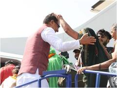 'सीएम तीर्थ दर्शन' के तहत इन बुजुर्गों ने पहली बार किया विमान से सफर, यात्रा के बाद कही यह बात