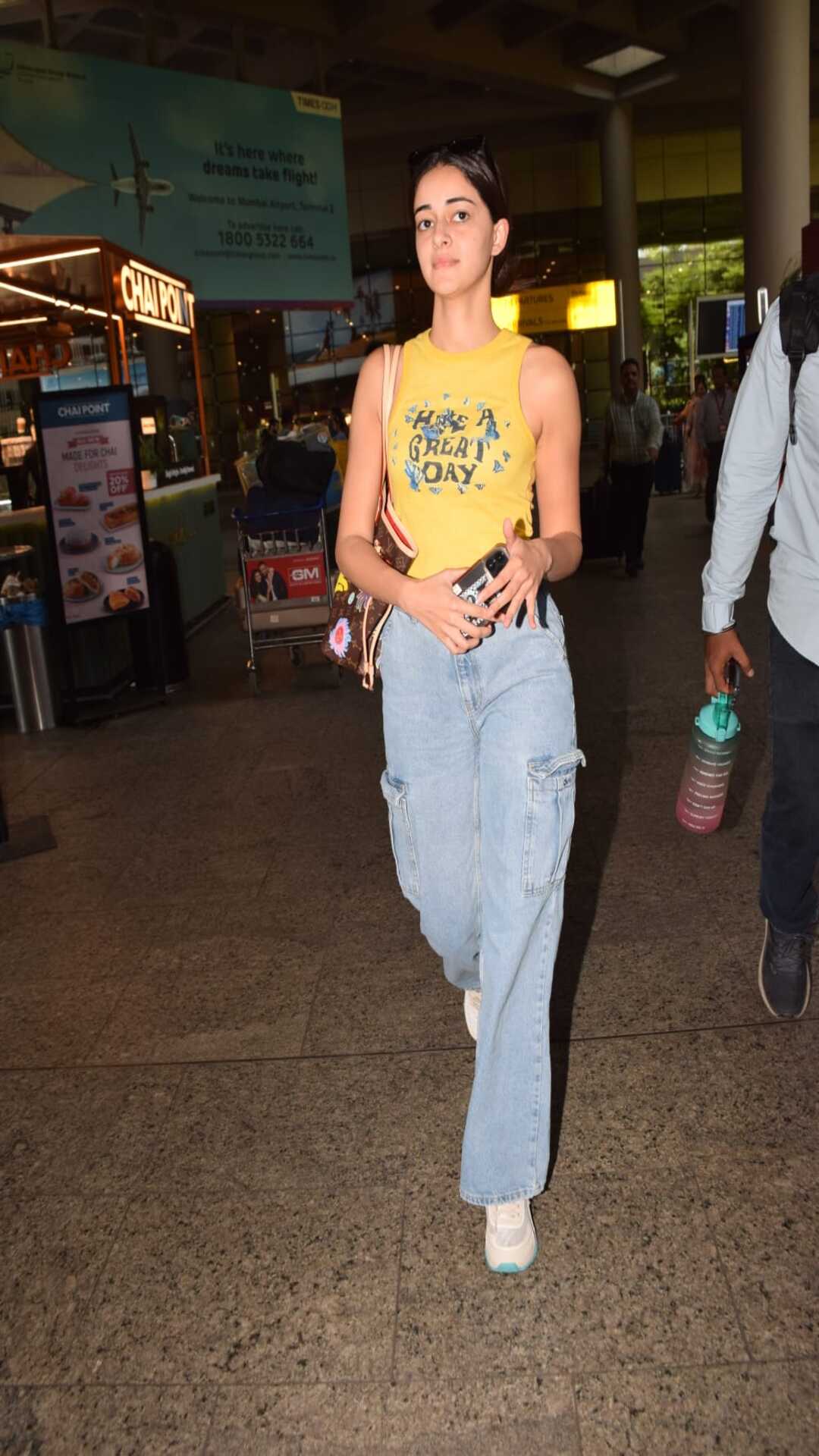 Ananya Panday Gives Girl Next Door Vibes With Latest Airport Look