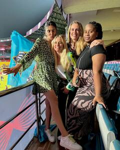 कौन हैं शुभमन गिल की बहन शहनील गिल, जो RCB और GT के बीच हुए आईपीएल मैच के बाद हो रहीं ट्रोल