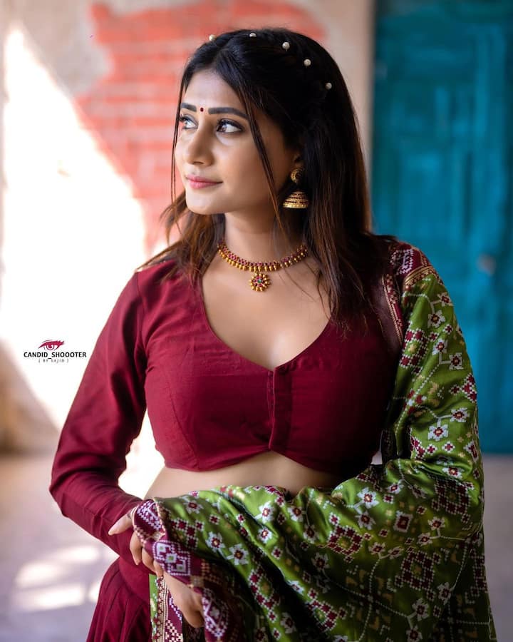 వాసంతి కృష్ణన్ అందమైన ఫోటోలు