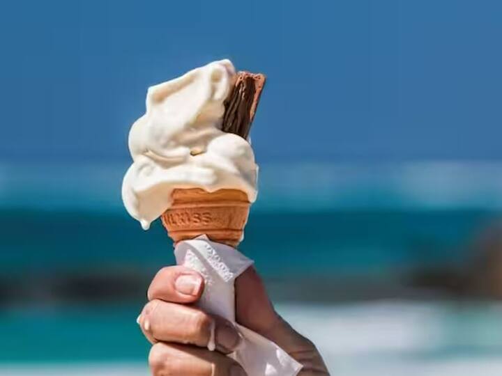 તસવીરોનો ઉપયોગ પ્રસ્તુતિકરણ માટે કરવામાં આવ્યો છે.