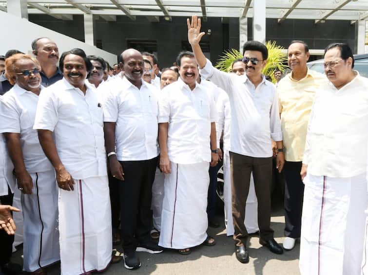 Stalin Leaves For 9-Day Trip To Singapore, Japan To Attract Investments Stalin Leaves For 9-Day Trip To Singapore, Japan To Attract Investments