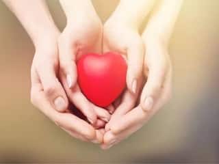 Heart And Kidney Care Tips : तुमचं हृदय आणि किडनीचा असतो खास संबंध; एकाचं जरी आरोग्य बिघडलं तर होतो दुसऱ्यावर परिणाम