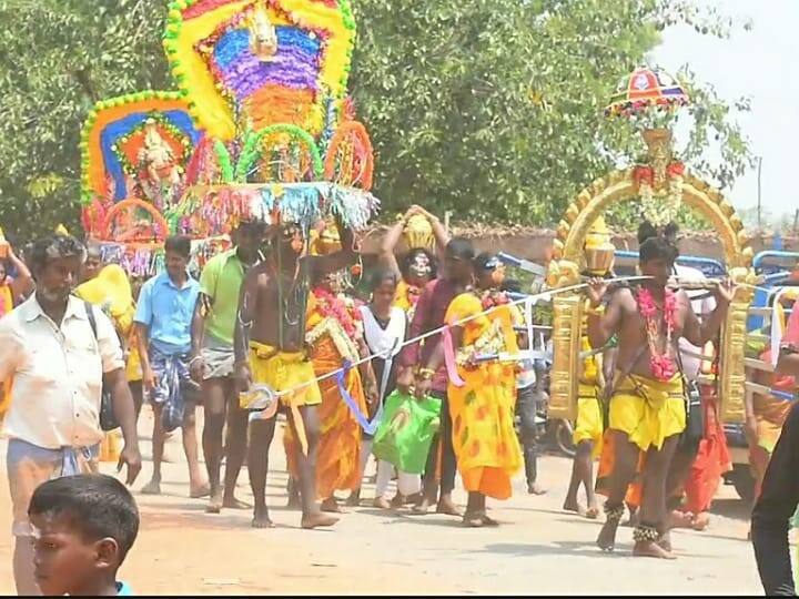 Karur Chintalawadi Sri Maha Mariamman temple festival TNN ஆன்மீகம்: சிந்தலவாடி ஸ்ரீ மகா மாரியம்மன் கோயில் வைகாசி திருவிழா -  தீச்சட்டி எடுத்து பக்தர்கள் நேர்த்திக்கடன்