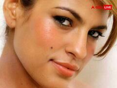 Mole Astrology: चेहरे के तिल देते हैं इन बातों की जानकारी, जानें अलग-अलग हिस्सों पर होने का क्या है मतलब