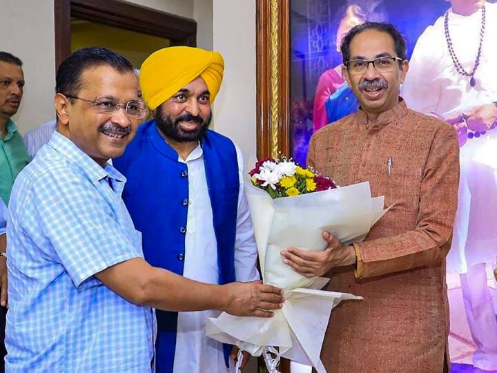 इससे पहले आम आदमी पार्टी के संयोजक और दिल्ली के सीएम अरविंद केजरीवा बिहार के सीएम नीतिश कुमार, पश्चिम बंगाल की सीएम ममता बनर्जी से मुलाकात कर चुके हैं.