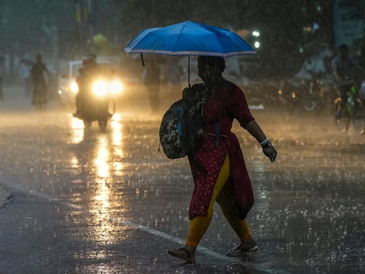 Rain forcast in kavi village bharuch ભરુચના જંબુસર તાલુકામાં ધોધમાર વરસાદ, કાવી ગામમાં ફરી વળ્યા પાણી