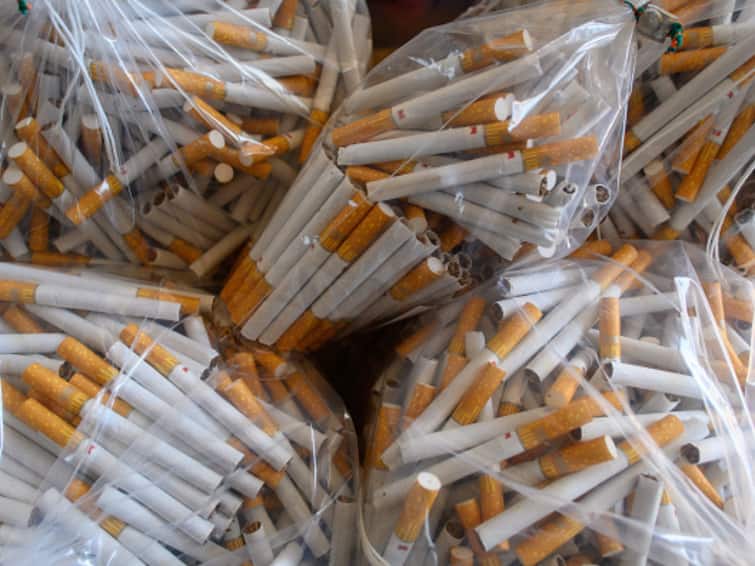 Cigarettes Worth Rs 30 Lakhs Looted From Delhi's Signature Bridge Two Arrested Theft Crime Cigarettes Seized At Punjab Airport Cigarettes Worth Rs 30 Lakhs Looted From Delhi's Signature Bridge, Two Arrested