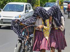 Southwest Monsoon : முடிவுக்கு வந்தது வெயிலின் தாக்கம் - இன்னும் சில தினங்களில் தொடங்கும் பருவமழை - விவரம் இதோ !