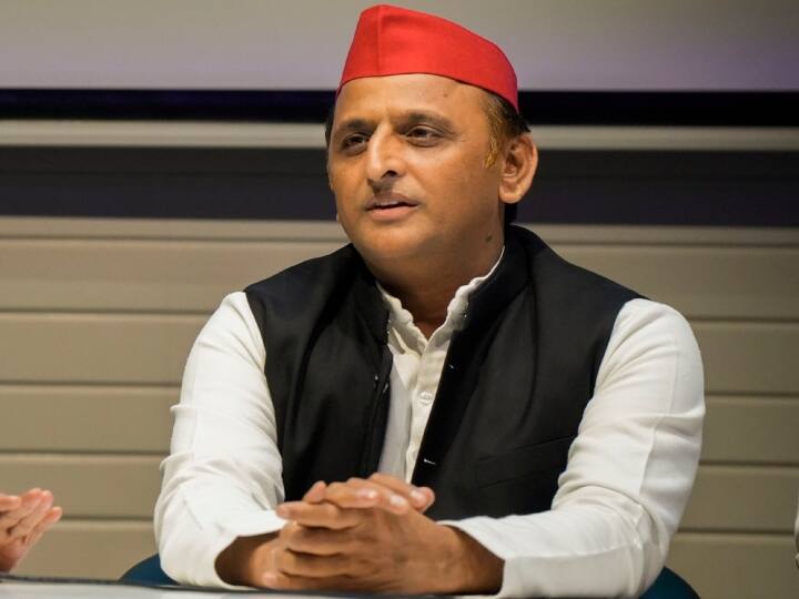 UP Politics: Will Akhilesh Yadav take action against SP MPs and MLAs?  These big names are included in the list