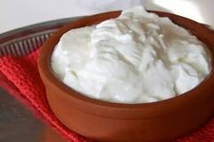 દહીંને સ્ટીલ અને કાચના વાસણોમાં નહીં, પરંતુ આ વાસણમાં જમાવો, થશે અદભૂત ફાયદા