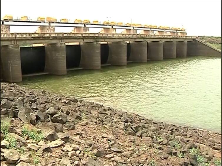 Mumbai News only 19.5 percent water left in the water supply dams in Mumbai letter from bmc to state government to get more water Mumbai News: मुंबईत पाणीपुरवठा करणाऱ्या धरणांमध्ये फक्त  19.5 टक्के पाणी शिल्लक,अधिकचं पाणी मिळावं यासाठी मुंबई महापालिकेकडून राज्य सरकारला पत्र