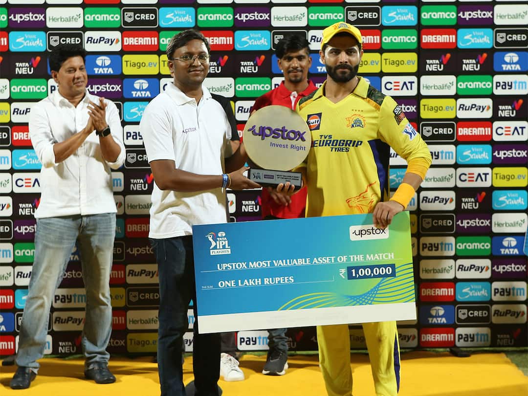 IPL 2023 RCB fans trending come to RCB hashtag for Ravindra jadeja IPL 2023: 'కమ్‌ టూ ఆర్సీబీ' - పదేపదే అవమానించే సీఎస్కే, ఫ్యాన్స్‌ నుంచి వచ్చేసెయ్‌ జడ్డూ!