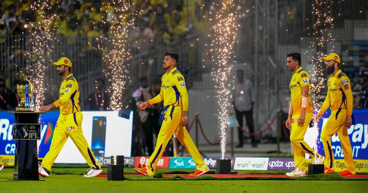 வெற்றியின் மூலம் சென்னை அணி நேரடியாக இறுதிப்போட்டிக்கு தகுதி பெற்றது. லக்னோ - மும்பை இடையேயான எலிமினேட்டர் போட்டியில் வெற்றி பெறும் அணியுடன் மே 26 நடைபெறும் 2வது தகுதிச்சுற்று போட்டியில் குஜராத் மோதவுள்ளது. இந்த மூன்று அணிகளில், வெற்றி பெறும் அணியே ஃபைனலுக்குள் நுழையும் என்பது குறிப்பிடத்தக்கது.