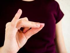 अपान-वायु योग मुद्रा से 15 मिनट में रुक जाएगी हिचकी