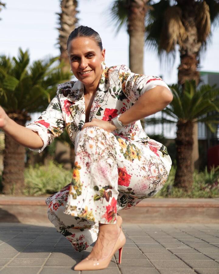 Additionally, she paired her outfit with stunning beige heels. (Image Source: Instagram/Neha Dhupia)