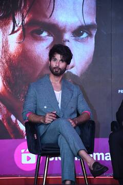 Bloody Daddy Trailer: 'রাফ অ্যান্ড টাফ' লুকে অ্যাকশন অবতারে শাহিদ কপূর, মুক্তি পেল 'ব্লাডি ড্যাডি'র ট্রেলার