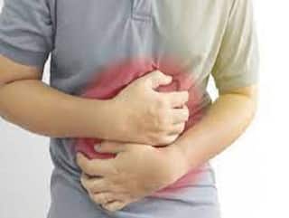 Stomach Pain: வயிற்று வலியா..? வீட்டிலே பாட்டி வைத்தியம் மூலம் சரிசெய்வது எப்படி..?