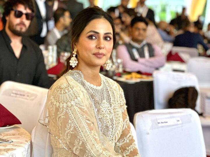 Hina Khan shared pictures from the G20 Tourism Work Group Meeting in Srinagar. Hina wore an ivory-coloured floor-length anarkali suit and looked elegant.