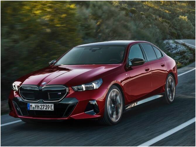 BMW Release The Images Of Their New Eighth Generation 5 Series Sedan | BMW  5 Series Sedan: 8वीं पीढ़ी की बीएमडब्ल्यू 5 सीरीज सेडान का हुआ खुलासा, इन  खूबियों से होगी लैस