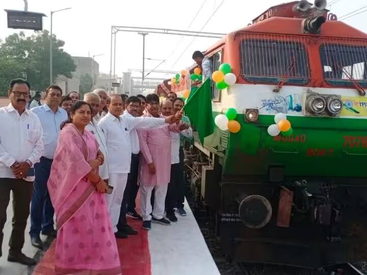 151 elders of Ajmer selected for air and 1356 train journey for senior citizen pilgrimage scheme of Rajasthan ANN Rajasthan News: वरिष्ठ नागरिक तीर्थ यात्रा योजना का निकला ड्रा, अजमेर के 151 बुजुर्ग हवाई और 1356 ट्रेन यात्रा के लिए चुने गए