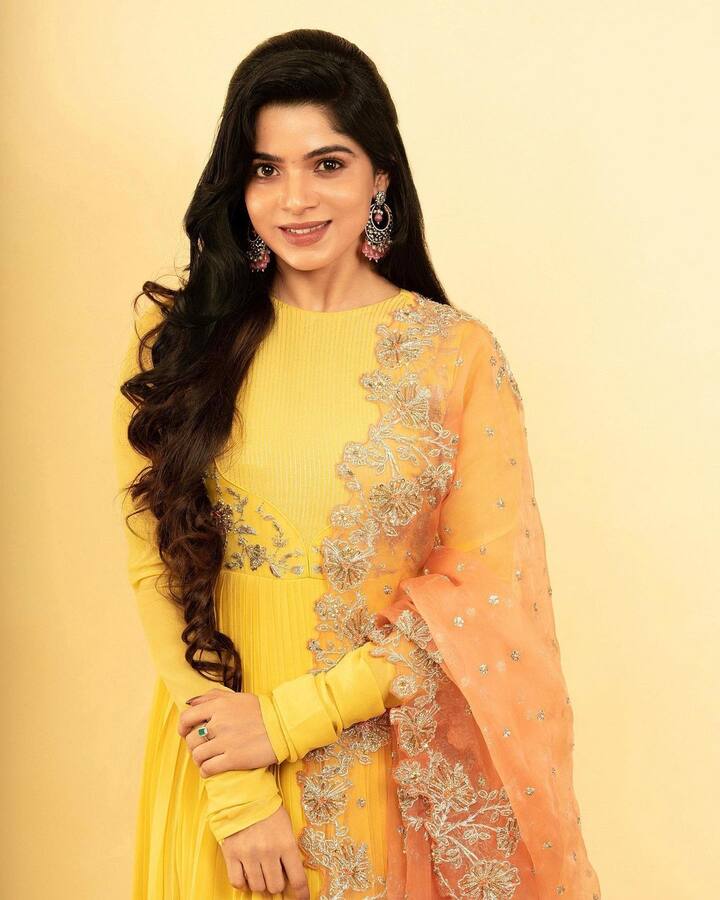 సుడిగాలి సుధీర్ కొత్త సినిమా ‘గోట్ (GOAT)’తో దివ్య భారతి టాలీవుడ్‌లో ఎంట్రీ ఇస్తున్నారు.