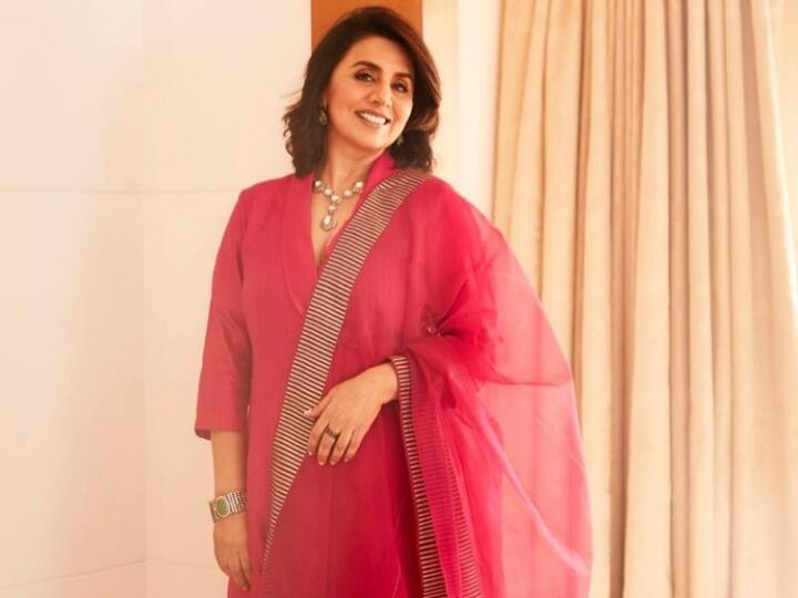 Neetu Kapoor Life: फेमस एक्ट्रेस नीतू कपूर ने ‘जुग जुग जियो’ से सालों बाद बड़े पर्दे पर कदम रखा था. बहुत कम लोग जानते हैं कि एक्ट्रेस ने राज कपूर की शर्त की वजह से फिल्मों में काम करना बंद कर दिया था.