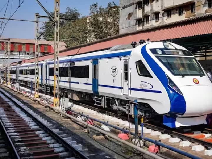 Vande Bharat: अगले साल तक देश में दौड़ेगी तीन तरह की वंदे भारत, रेल मंत्री ने किया बड़ा ऐलान
