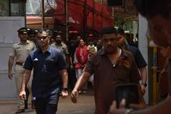 પૌત્રને તેડીને સિદ્ધિવિનાયકના દર્શન કરવા પહોંચ્યા મુકેશ અંબાણી