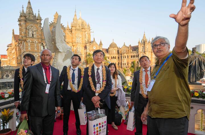 শ্রীনগরে শেষ হল G20 গ্রুপের মিটিং। Third Tourism Working Group (TWG) -এর মিটিং শেষের পর  কাশ্মীর ভ্রমণে বিভিন্ন দেশের প্রতিনিধিরা।