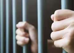 सोशल मीडिया पर दोस्ती कर मंगवाता था अश्लील फोटो, 100 से अधिक लड़कियों को बनाया शिकार, अब पहुंचा सलाखों के पीछे