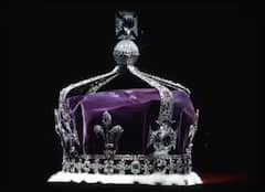 'টাওয়ার অফ লন্ডন'-র প্রদর্শনীতে কোহিনুর