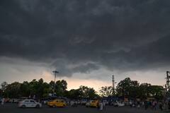 Weather Forecast : জামাইষষ্ঠীতে রাজ্য জুড়েই বজ্রবিদ্যুৎ সহ বৃষ্টির সম্ভাবনা, সঙ্গী হতে পারে দমকা হাওয়া