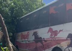 Pune Accident : ब्रेक फेल झाल्याने पुण्यात शिवशाही बसचा अपघात, बस थेट फूटपाथवर