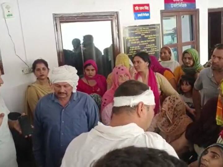 Baghpat protest in police station on two accused of Gajendra murder case being free ANN Baghpat News: गजेंद्र हत्याकांड के दो आरोपियों को छोड़े जाने पर थाने में प्रदर्शन, सीओ के आश्वासन पर समाप्त हुआ धरना