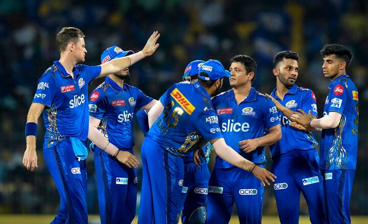 मुंबई संघाने आयपीएल 2017 मध्ये शेवटचा प्लेऑफ सामना गमावला होता. त्यानंतरच्या आयपीएल प्लेऑफधील सर्व सामने जिंकले आहेत.