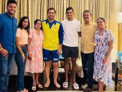 धोनी से मिलीं पाथिराना की बहन, माही बोले- 'मथीशा की चिंता न करें वह मेरे साथ हैं'