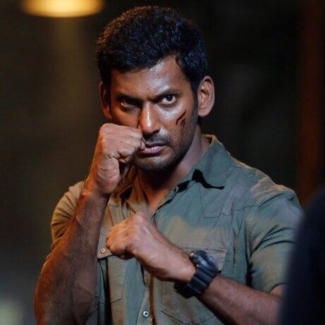 விஷால் ரசிகர்கள் சண்டக்கோழி, திமிரு போன்ற குடும்ப ஆக்ஷன் படங்களை எதிர்பார்க்கிறார்கள்.