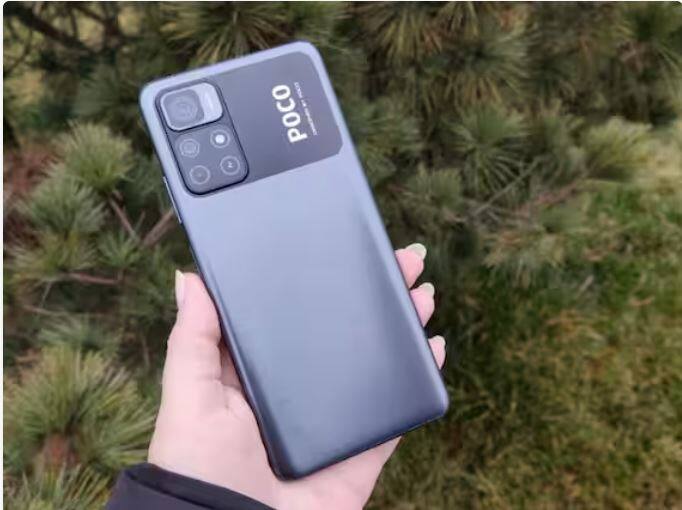 Poco M4 Pro 5G : ਜੇਕਰ ਤੁਸੀਂ 15 ਹਜ਼ਾਰ ਦੇ ਬਜਟ ਵਿੱਚ ਮਲਟੀਟਾਸਕਿੰਗ ਫੋਨ ਲੱਭ ਰਹੇ ਹੋ, ਤਾਂ Poco ਦਾ ਇਹ ਫੋਨ ਤੁਹਾਡੇ ਲਈ ਸਭ ਤੋਂ ਵਧੀਆ ਹੋਵੇਗਾ। ਇਸ 'ਚ ਤੁਹਾਨੂੰ 6.6 ਇੰਚ ਦੀ FHD ਪਲੱਸ IPS ਡਿਸਪਲੇ, 5000 mAh ਦੀ ਬੈਟਰੀ, 50MP ਕੈਮਰਾ ਅਤੇ ਸਾਈਡ ਮਾਊਂਟਡ ਫਿੰਗਰਪ੍ਰਿੰਟ ਸੈਂਸਰ ਮਿਲਦਾ ਹੈ।