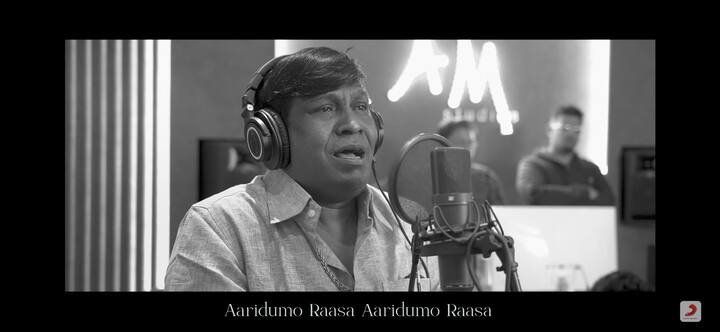 இப்படத்தின் முதல் பாடலான ’ராசா கண்ணு’ கடந்த 19 ஆம் தேதி வெளியானது.