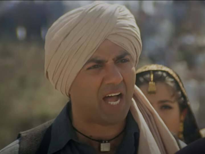 Sunny Deol Ameesha Patel starrer Gadar Ek Prem Katha Trailer Released Watch video Gadar Trailer: 22 साल बाद भी कम नहीं हुआ 'गदर' का भौकाल, इंटरनेट पर छाया ट्रेलर, फैंस बोले- 'पठान का बाप आ रहा है'