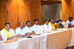 In Pics: రాజమండ్రిలో టీడీపీ పాలిట్ బ్యూరో మీటింగ్, పాల్గొన్న చంద్రబాబు