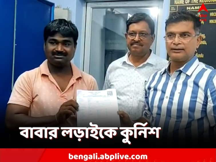 South Dinajpur, district RTO stood by the father of the student who was in the higher secondary merit list South Dinajpur: মেধাতালিকায় চতুর্থ মেয়ে, বাবার লড়াইকে কুর্নিশ RTO আধিকারিকদের