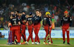 IPL मधून बाहेर गेलेल्या RCB ची सोशल मीडियावर क्रेझ कायम, CSK ला पछाडलं
