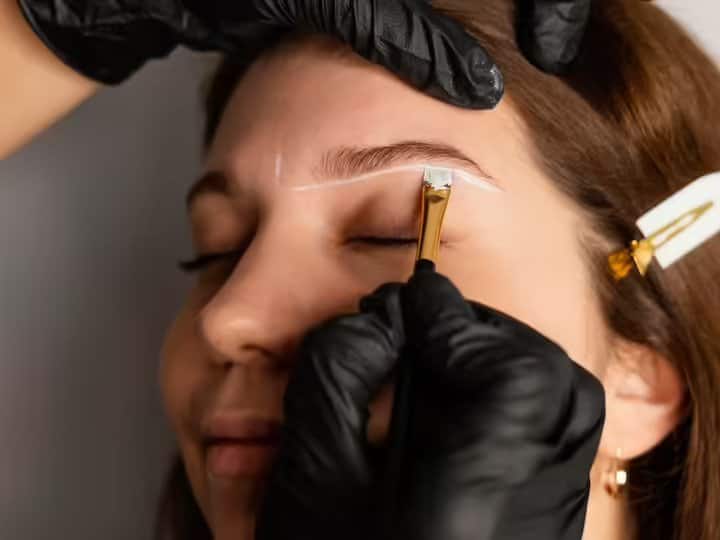 After making eyebrows, you also have severe burning sensation, then apply these 5 things to get relief