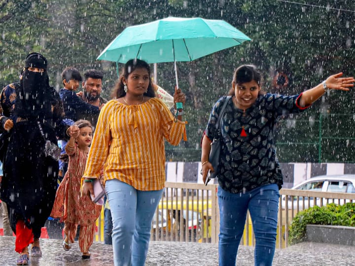 India Weather Update Thunderstorm alert in Delhi Orange alert issued for IMD for Haryana UP Weather Update: उत्तर-पश्चिमी भारत में अगले 5 दिन आंधी-तूफान, तीन राज्यों में ऑरेंज अलर्ट, जानें क्या है भविष्यवाणी