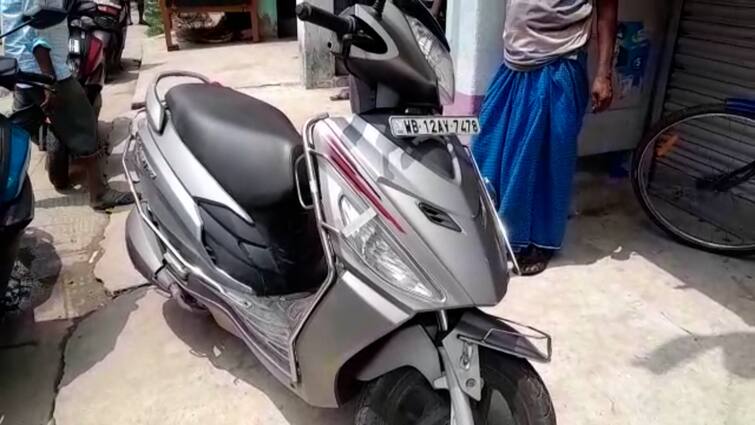 1 Beaten By Mass Allegedly For Stealing Motorbike In Jagatballavpur Howrah News:স্কুটি চুরির অভিযোগে ১ জনকে বেধড়ক মারধর জনতার, উদ্ধারে এল জগৎবল্লভপুর থানার পুলিশ