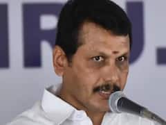 తమిళనాడు మంత్రి ఇళ్లు, ఆఫీసుల్లో ఐటీ తనిఖీలు- ఇంటిని చుట్టుముట్టిన డీఎంకే శ్రేణులు