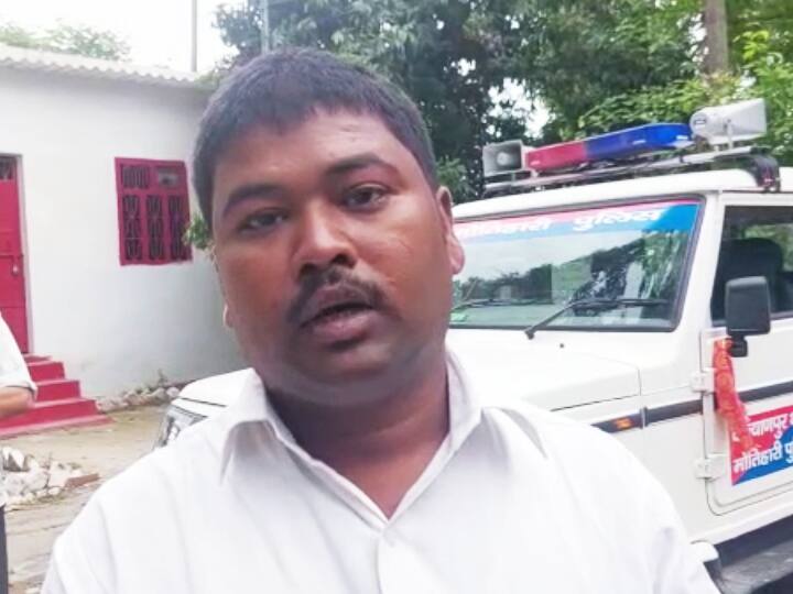 Bihar News: होमवर्क बनाकर स्कूल नहीं आया था बच्चा, शिक्षक ने छत से छात्र को फेंका, थाने पहुंचा मामला, आरोपित गिरफ्तार Motihari Teacher Threw Student From Roof Child did not come to school after doing homework ann Bihar News: होमवर्क बनाकर स्कूल नहीं आया था बच्चा, शिक्षक ने छत से छात्र को फेंका, थाने पहुंचा मामला, आरोपित गिरफ्तार